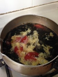美味的鸡蛋紫菜汤做法图解6)