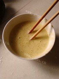 味道不错的黄瓜鸡蛋饼做法图解3)