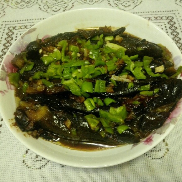 色泽鲜亮的酱茄子
