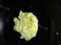 家常菜芹菜炒鸡蛋做法图解3)
