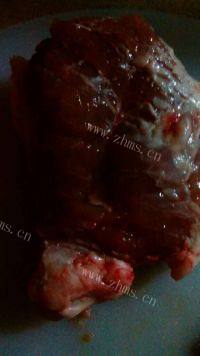 美味的大葱炒肉做法图解3)