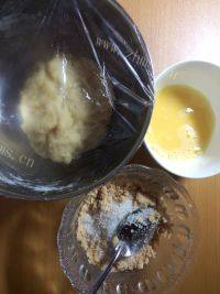 很有食欲的花生酥饼做法图解2)