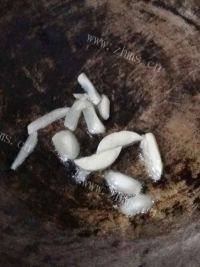 家常菜蒜香四季豆做法图解7)