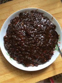 好吃的豆瓣酱蒸豆干瘦肉做法图解4)