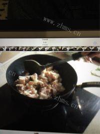 家常菜土豆焖鸡做法图解3)