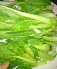 家常菜蘑菇炒青菜做法图解1)