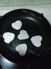 诱人的香煎土豆饼做法图解6)