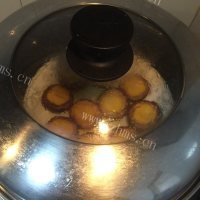 美味的香菇蒸鹌鹑蛋做法图解4)