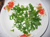 家常菜芹菜炒土豆片做法图解4)