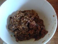 美味的豆沙馅菊花酥做法图解1)