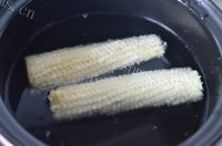 自制浓汤火腿玉米浓汤做法图解2)