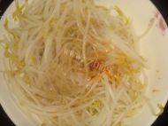 美味凉拌豆芽菜做法图解4)