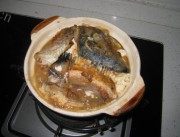 美味的三文鱼头豆腐煲