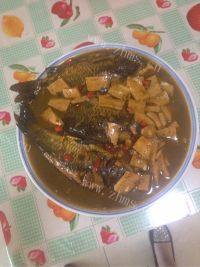家常菜鲫鱼烧豆腐