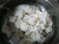 外婆教我做皮蛋瘦肉粥做法图解2)