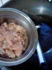 自制豆角炒肉做法图解4)