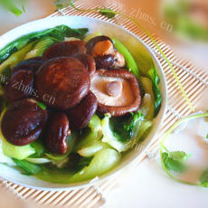 鲜美可口的香菇油菜