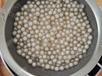 自制芒果西米露做法图解4)