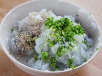 晚餐鳕鱼水晶虾饺做法图解5)