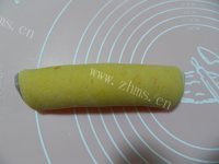颜值高三色蔬菜花卷做法图解6)