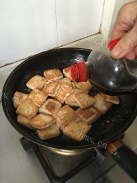 外婆做的红烧豆腐做法图解7)