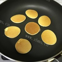香喷喷的迷你夹心松饼做法图解8)