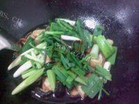 诱人的香菇烧豆腐做法图解8)