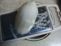 美味的萝卜虾皮煎饼做法图解4)