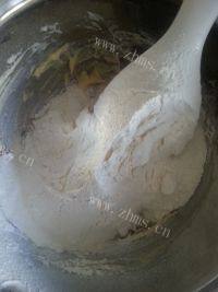 自制蔓越莓饼干做法图解5)