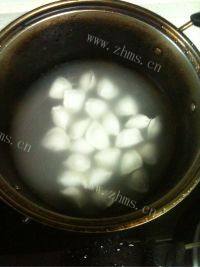 口感极佳的水饺做法图解2)
