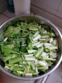 家常菜小白菜炖粉条做法图解1)