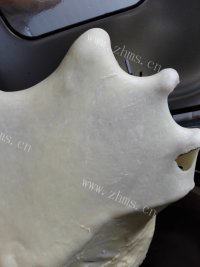自制香肠面包做法图解7)