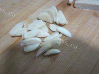 家常菜豆干炒肉做法图解5)