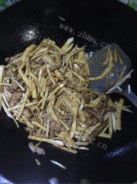 懒人香干肉丝做法图解5)
