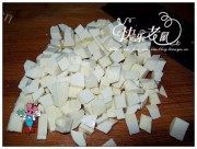 家常菜酱炒黄瓜白豆干做法图解4)