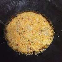 爽心爽肺的蒜香陈醋酸辣鸡脚做法图解4)