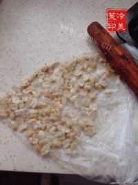 诱人的五仁月饼馅做法图解10)