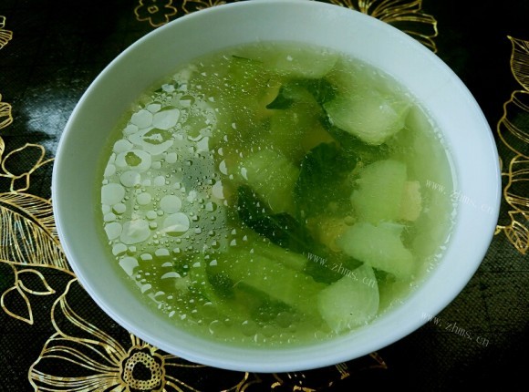 香气浓郁的青菜豆腐汤