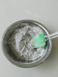 自制黑米糕做法图解4)