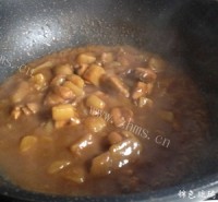 黄金咖喱鸡肉土豆饭做法图解10)