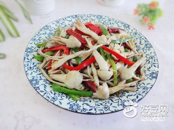 双椒炒鸡枞菌