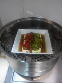 家常菜肉末蒸豆腐做法图解8)