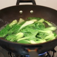 美味的腊味煲仔饭做法图解5)