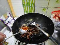 美味的香辣牙签肉做法图解18)