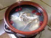 让人怀念的黄芪鱼头汤的做法图解五