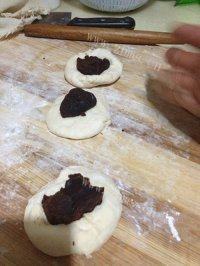 口感不错的豆沙烧饼做法图解3)