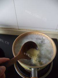 滋补的黄骨鱼豆腐汤做法图解7)