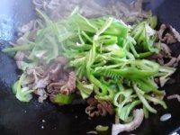 香辣可口尖椒肚丝做法图解6)