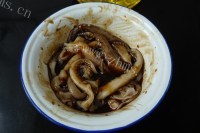 美味的酱爆鱿鱼须做法图解2)