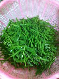 「念念不忘」豆芽炒韭菜做法图解2)